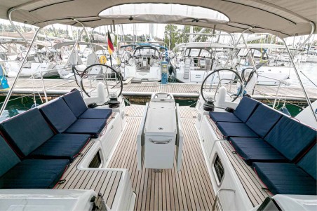 Jeanneau Sun Odyssey 490 | Yacht Charter Greece | Travelboat