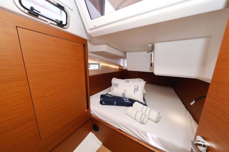Jeanneau Sun Odyssey 490 | Czarter jachtu Chorwacja | Travelboat