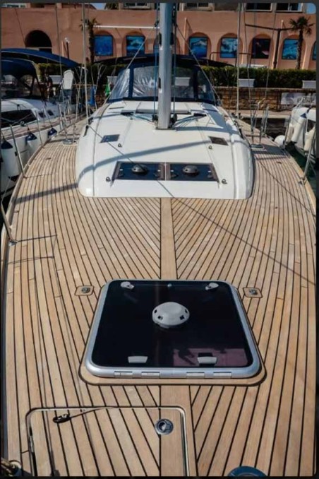 Jeanneau Sun Odyssey 519 | Yacht Charter Italy | Travelboat