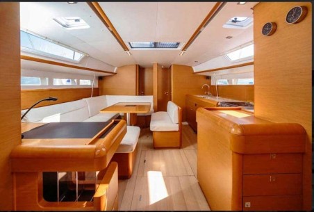 Jeanneau Sun Odyssey 519 | Yacht Charter Italy | Travelboat