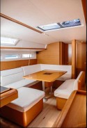 Jeanneau Sun Odyssey 519 | Yacht Charter Italy | Travelboat - 7