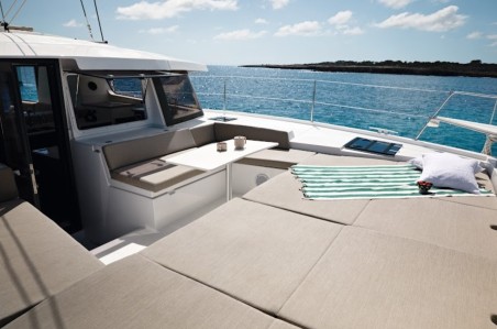 Bali 4.2 | Czarter jachtu Grecja | Travelboat