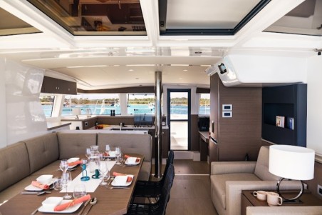 Bali 4.2 | Czarter jachtu Grecja | Travelboat