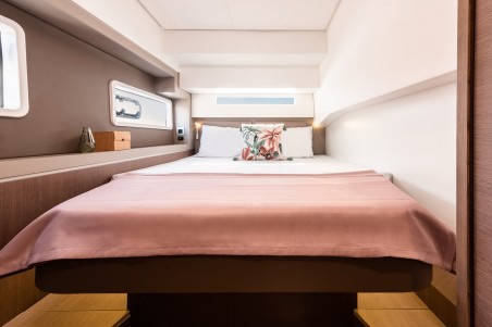 Bali 4.2 | Czarter jachtu Grecja | Travelboat