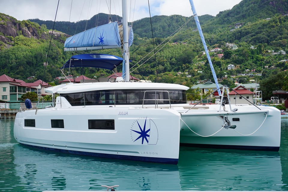 Lagoon 46 - 4 + 2 cab. | yacht charter Seychelles | Travelboat