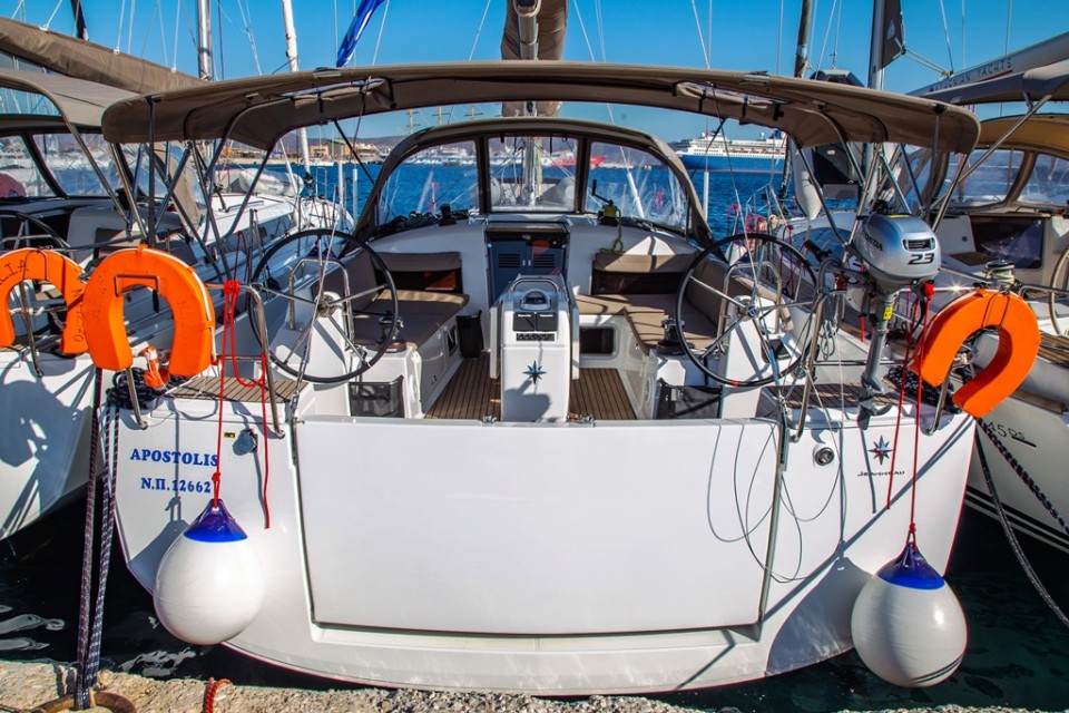 Sun Odyssey 440 | Yacht Charter Greece | Travelboat