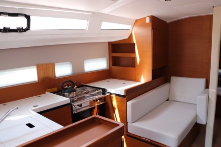 Sun Odyssey 410 - 3 cab. | Yacht Charter Croatia | Travelboat