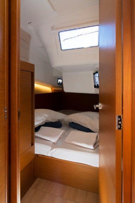 Sun Odyssey 410 - 3 cab. | Yacht Charter Croatia | Travelboat