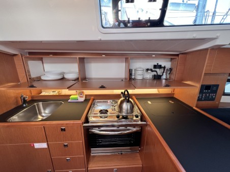 Bavaria Yachtbau Bavaria C38 Wind Dancer