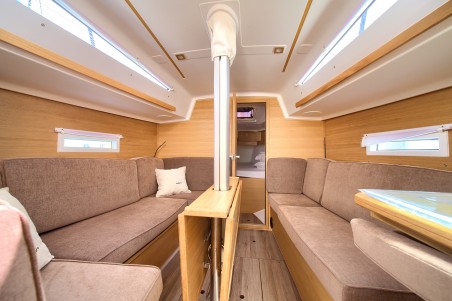 Elan E4 | Czarter jachtu Chorwacja | Travelboat