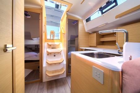 Elan E4 | Czarter jachtu Chorwacja | Travelboat
