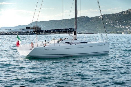 Italia Yachts Italia 9.98 Bellissima