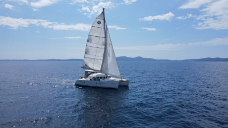 Lagoon 380 S2 | Yacht Charter Croatia | Travelboat