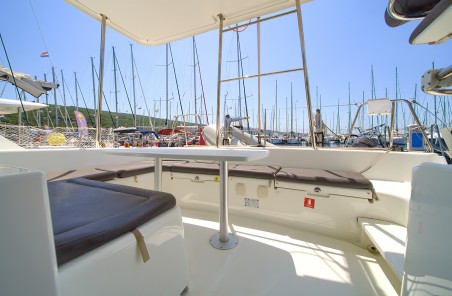 Lagoon 380 S2 | Yacht Charter Croatia | Travelboat
