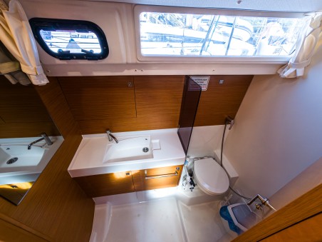 Jeanneau Sun Odyssey 519 | Yacht Charter Croatia | Travelboat