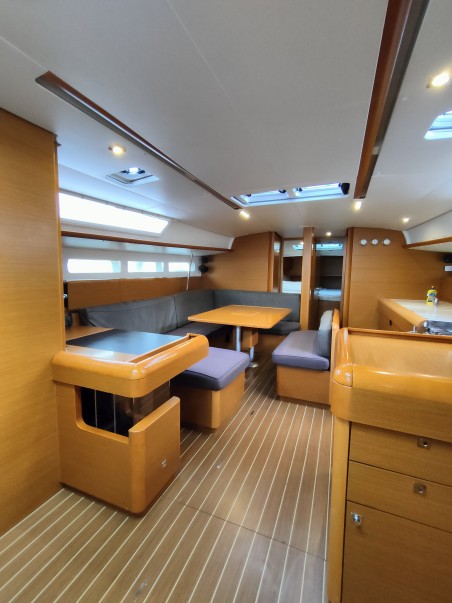 Jeanneau Sun Odyssey 519 | Yacht Charter Croatia | Travelboat