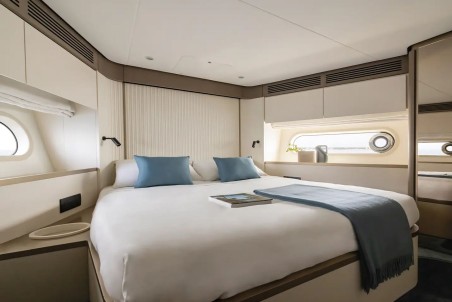 Azimut / Benetti Yachts Azimut Magellano 60 Amparito XIII