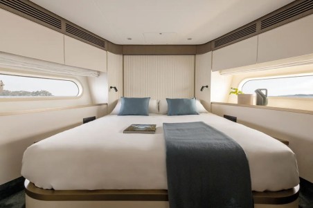 Azimut / Benetti Yachts Azimut Magellano 60 Amparito XIII