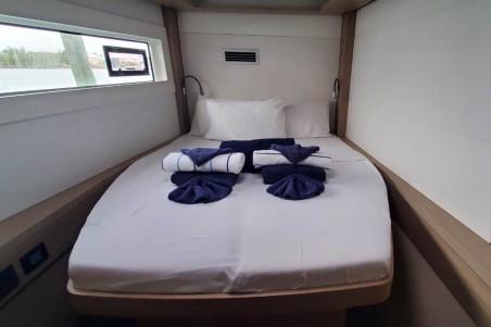 Lagoon 46 | Yacht Charter Bahamas | Travelboat