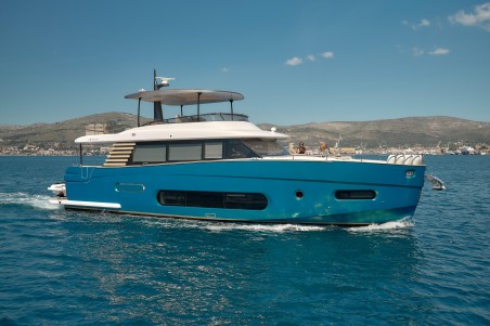 Azimut / Benetti Yachts Azimut Magellano 66 Ava 2