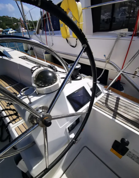Jeanneau Sun Odyssey 479 - 3 cab. Phat Dolphin