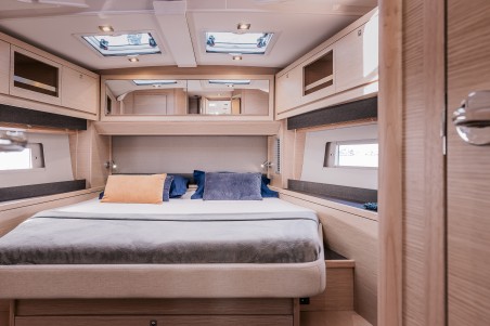 Dufour 470 | Yacht Charter France | Travelboat
