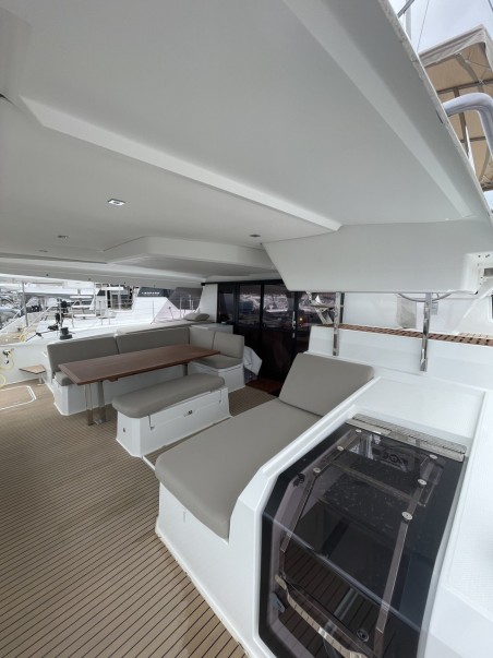 Fountaine Pajot Aura 51 | Czarter jachtu Francja | Travelboat