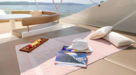 Ferretti Yachts Group Ferretti Yachts 730 Angelica