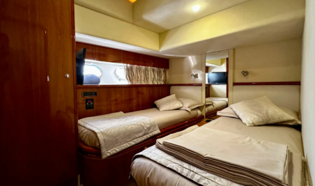 Ferretti Yachts Group Ferretti Yachts 730 Angelica