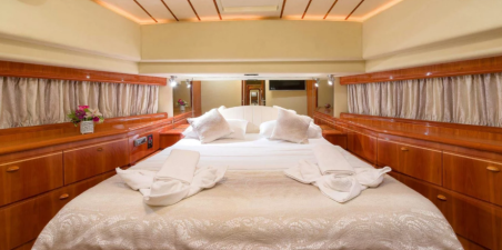 Ferretti Yachts Group Ferretti Yachts 730 Angelica