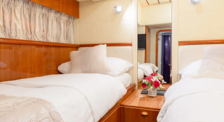 Ferretti Yachts Group Ferretti Yachts 730 Angelica