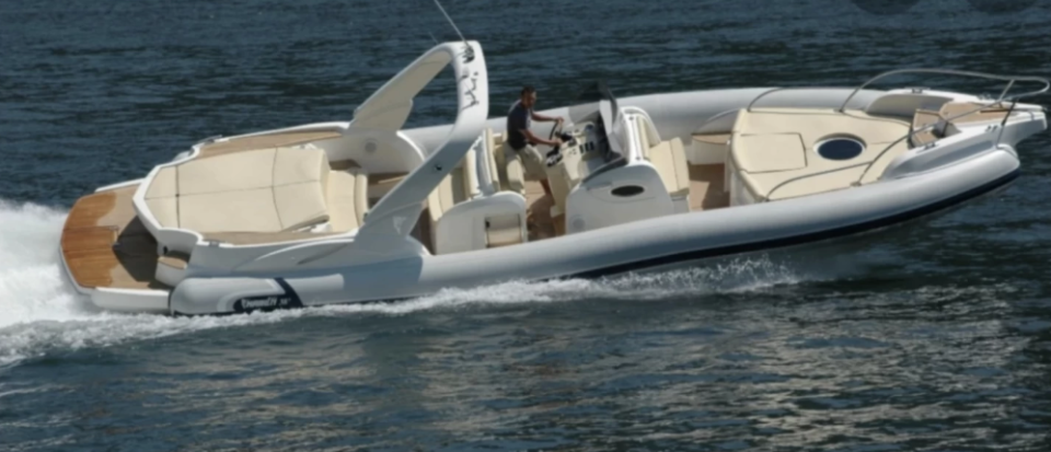Marlin 38 | Czarter jachtu Włochy | Travelboat