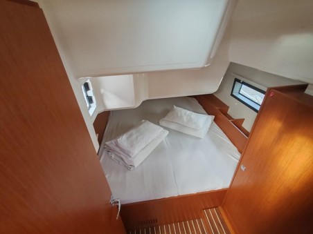 Bavaria C42 | Yacht Charter Croatia | Travelboat