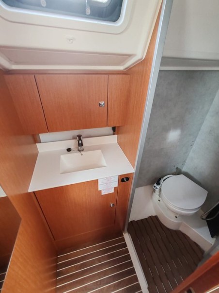 Bavaria C42 | Yacht Charter Croatia | Travelboat