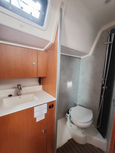 Bavaria C42 | Yacht Charter Croatia | Travelboat