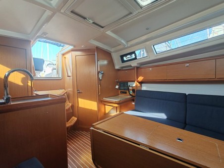 Bavaria Cruiser 34 | Yacht Charter Croatia | Travelboat