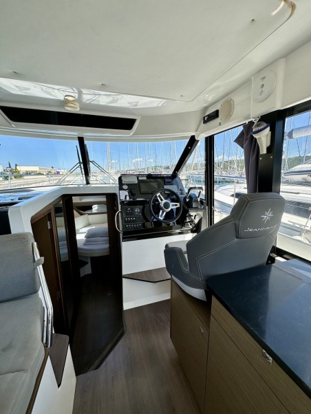 Merry Fisher 1095 | Yacht Charter Croatia | Travelboat