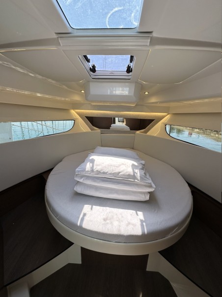 Merry Fisher 1095 Fly | Yacht Charter Croatia | Travelboat