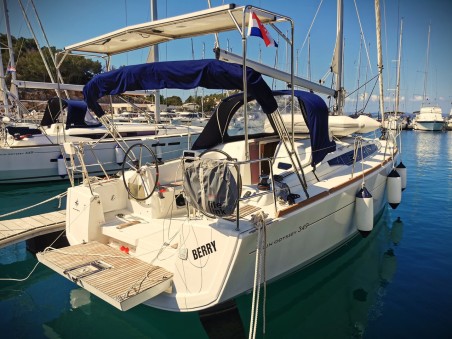 Jeanneau Sun Odyssey 349 - 3 cab. Berry