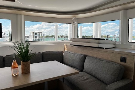 Lagoon 46 | Yacht Charter Bahamas | Travelboat