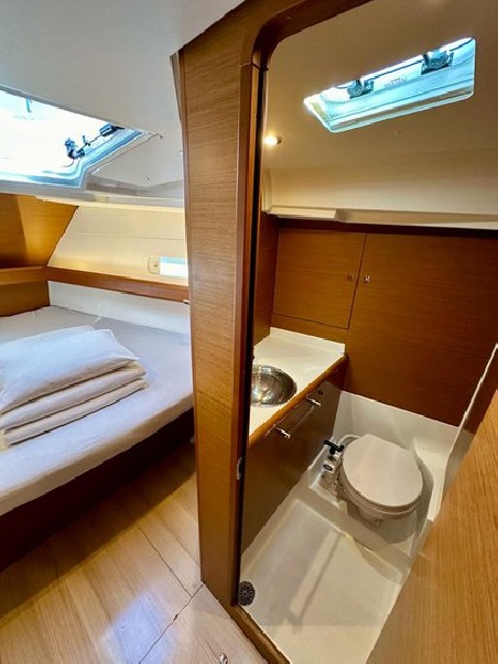 Beneteau Sun Odyssey 419 | Yacht Charter Croatia | Travelboat