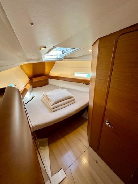 Jeanneau Sun Odyssey 419 | Yacht Charter Croatia | Travelboat