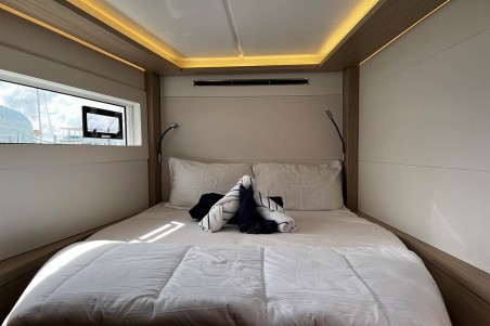 Lagoon 46 | Yacht Charter Bahamas | Travelboat