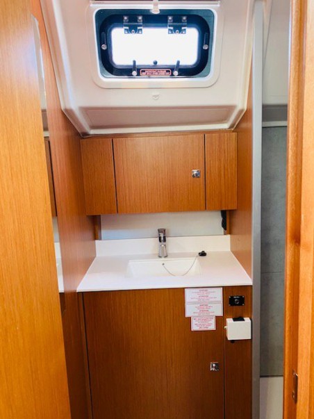 Bavaria C42 | Yacht Charter Italy | Travelboat