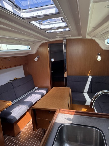 Bavaria Yachtbau Bavaria Cruiser 37 - 3 cab. Francesca