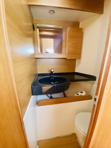 C-Cat 37 | czarter jachtu Włochy | Travelboat