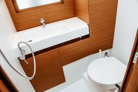 Jeanneau Sun Loft 47 - 6 + 1 cab. Chandra