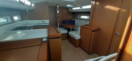Jeanneau Sun Odyssey 440 | Czarter jachtu Włochy | Travelboat