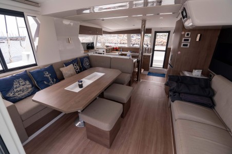 Catana Group Bali 4.2 - 4 + 1 cab. Zaz