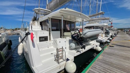 Catana Group Bali 4.4 - 3 cab. Obiwan